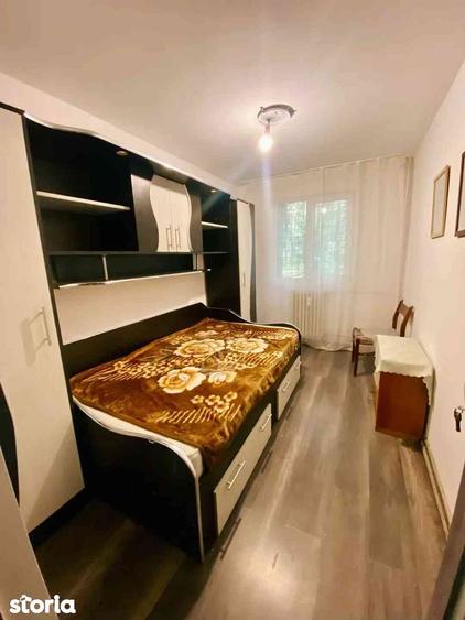 Apartament cu 3 camere în Tătărași