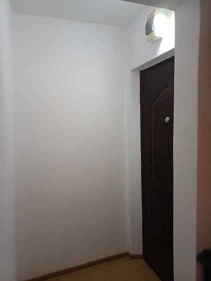 Apartament cu 2 camere semidecomandat în Nicolae Bălcescu