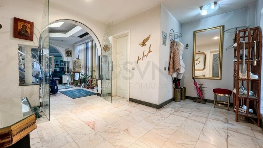 Casă individuală cu 5 camere cu Piscina în Băneasa