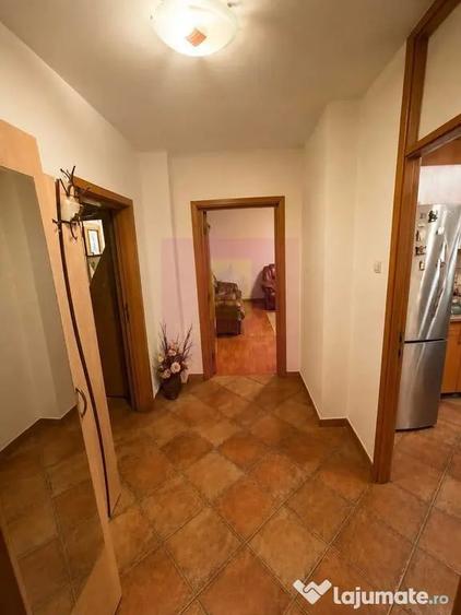 Apartament vanzare 3 camere Decebal - 7