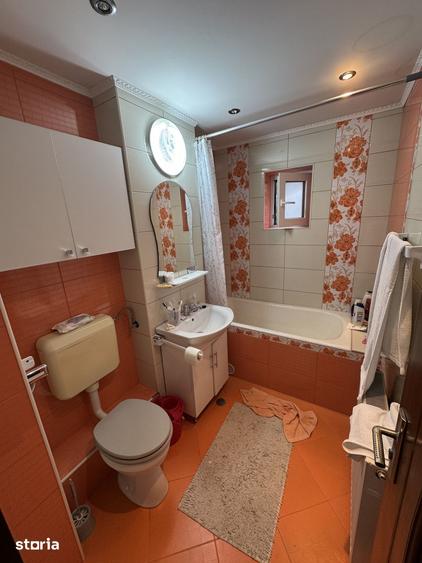 Apartament cu 2 camere decomandat în Micro 16