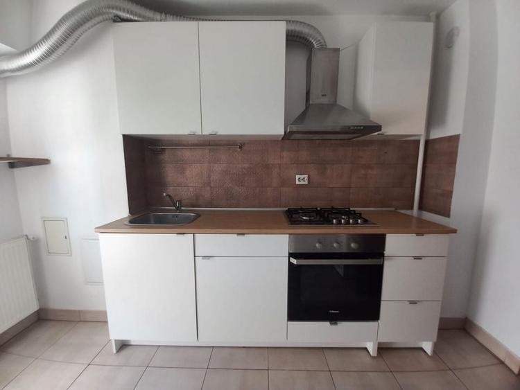 Apartament cu 2 camere decomandat, mobilat în Panduri