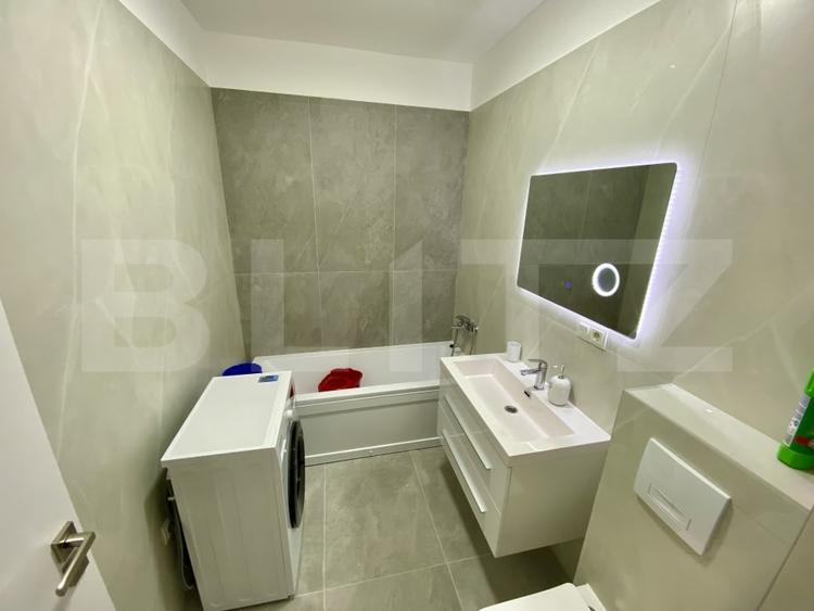 Apartament cu 2 camere semidecomandat, mobilat în Industrială
