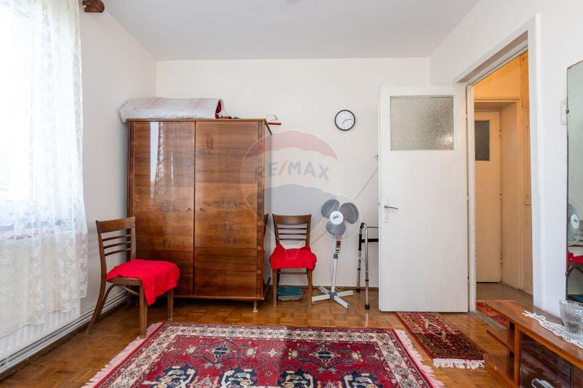Apartament cu 2 camere semidecomandat, mobilat în Calea București