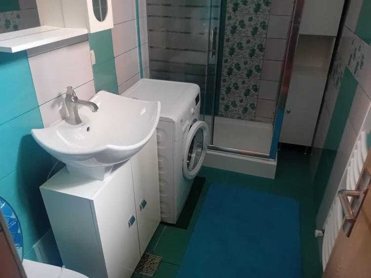 Garsonieră decomandată în Calea Romanului