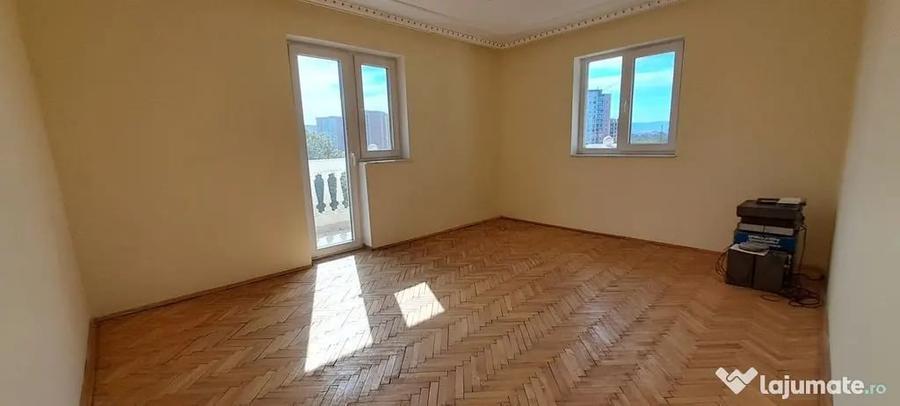 Vila cu poten?ial comercial ?i reziden?ial - 2