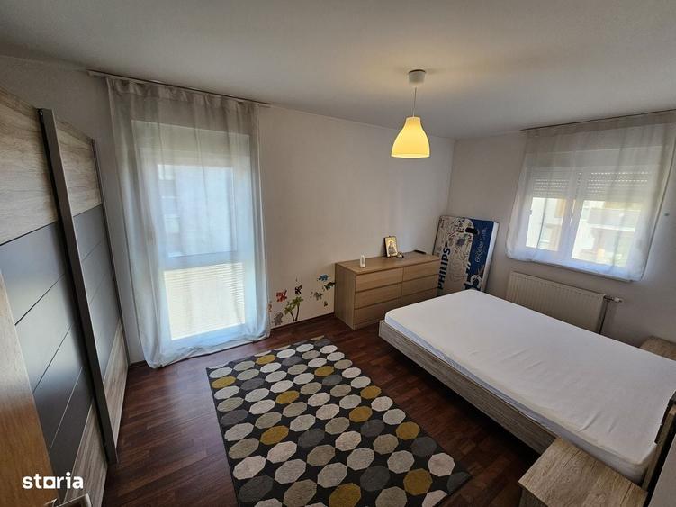 Apartament cu 3 camere semidecomandat în Central