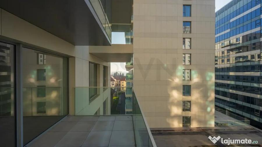 Apartament cu 4 camere decomandat în Aviației
