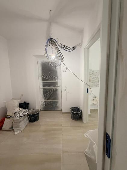 Apartament semidecomandat în Tei