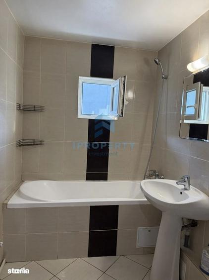 Apartament cu 3 camere decomandat în Lacul Tei