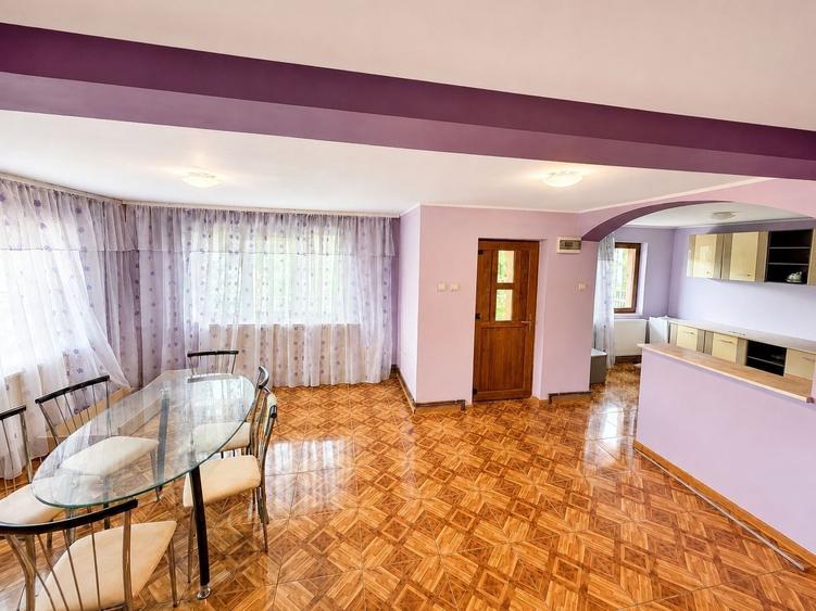 Casă cu 4 camere în Enculești