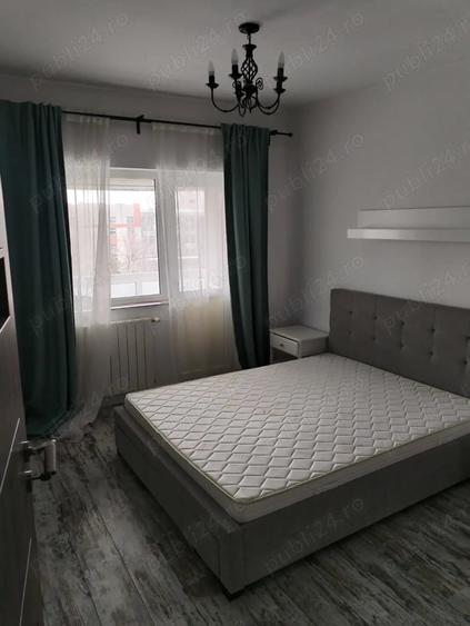 Apartament cu 4 camere decomandat în Centrul Vechi
