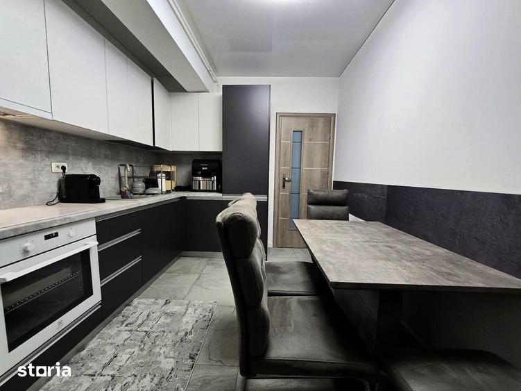 Apartament cu 3 camere semidecomandat în Dobroești