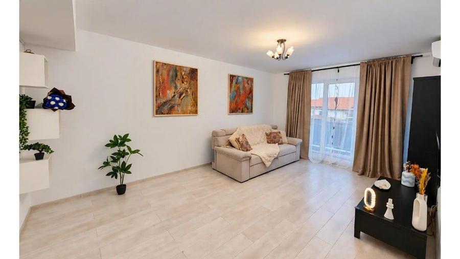 Apartament cu 2 camere decomandat în Central