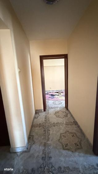 Apartament cu 4 camere în Calea Călărașilor