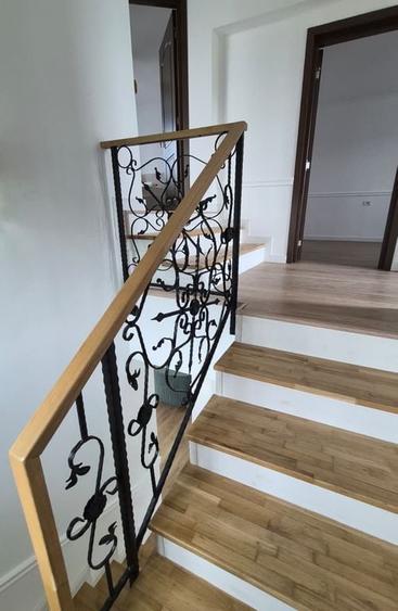 Casă cu 4 camere cu Teren 360 Mp în Snagov