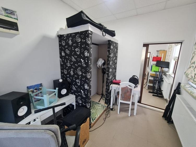 Spațiu comercial, de 53 mp, în Micro 14