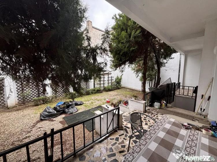 Casă cu 5 camere cu Teren 300 Mp în Calea Călărașilor