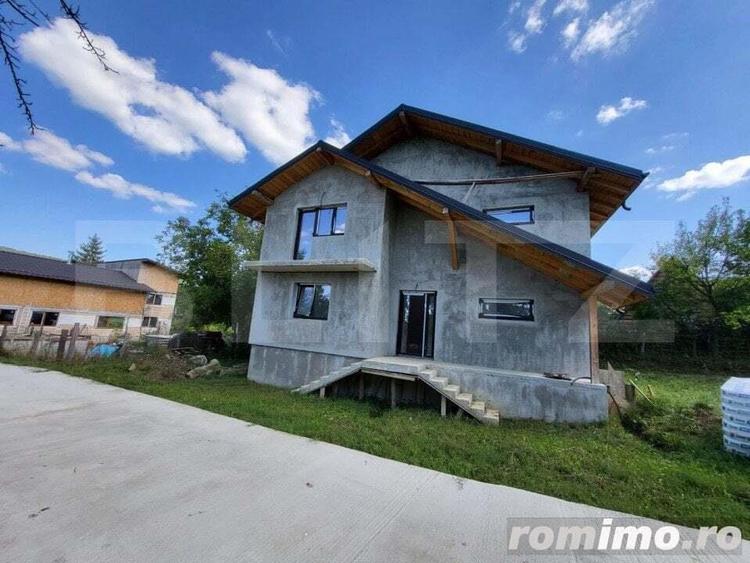 Casă cu 4 camere cu Teren 500 Mp în Bârnova
