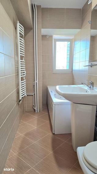 Apartament cu 3 camere decomandat în Centrul Civic
