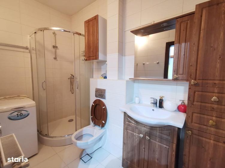 Apartament cu 4 camere în Bălcescu