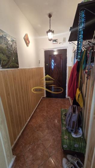 Apartament cu 3 camere decomandat în Milcov