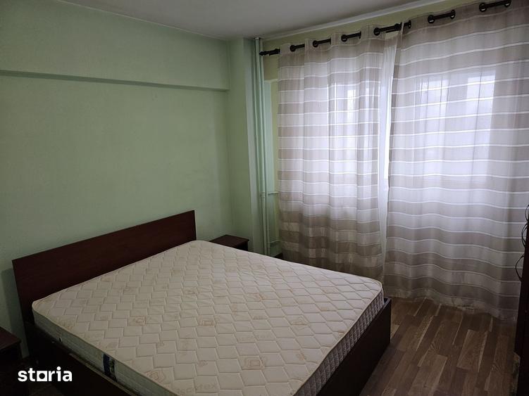 Apartament cu 3 camere în Tudor Vladimirescu