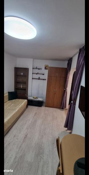 Apartament cu 2 camere semidecomandat în Faleza Nord