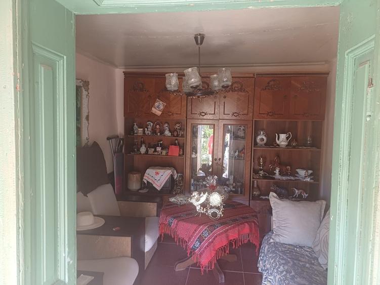 Casă cu 4 camere în Rasa