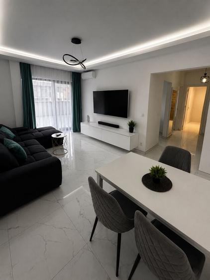 Apartament cu 2 camere decomandat în Central