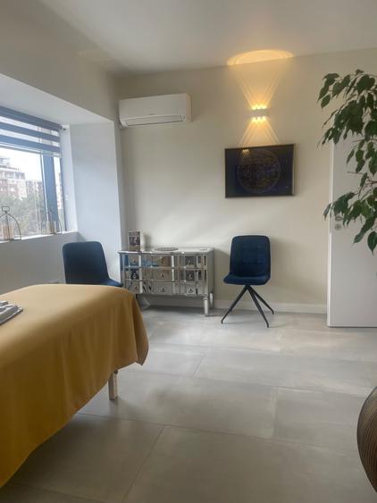 Spațiu comercial, de 20 mp, în Central