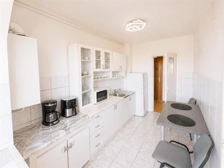 Apartament decomandat cu 3 camere si 2 bai in Astra, Brasov - 8