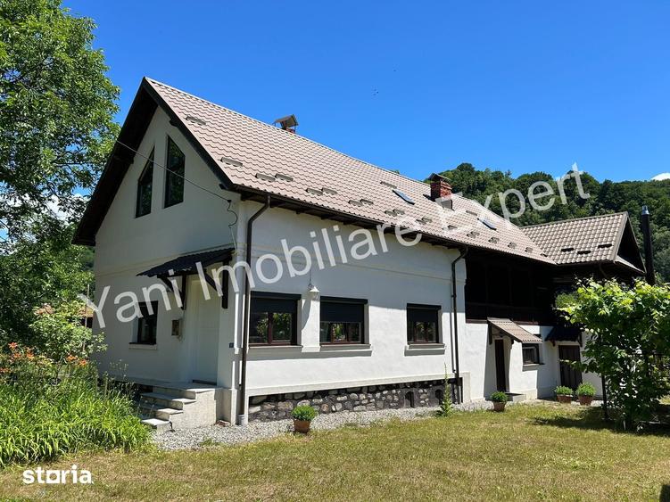 Casă cu 4 camere cu Teren 5146 Mp în Sălătrucu