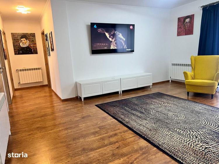 Apartament cu 3 camere, mobilat în Băneasa
