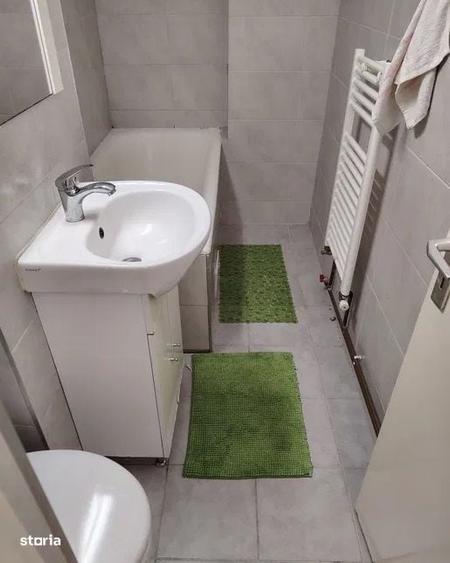 Garsonieră decomandată în Central