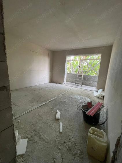 Garsonieră decomandată în Kamsas