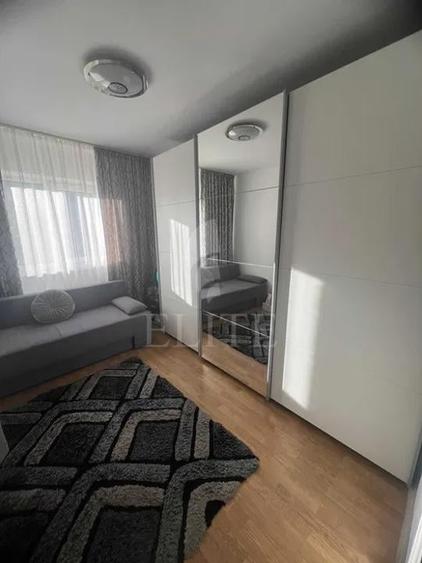Apartament cu 3 camere decomandat în Mărăști