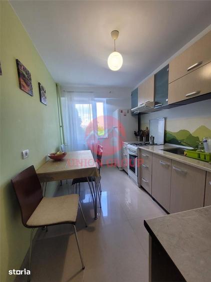 Apartament cu 2 camere, mobilat în Tomis Nord