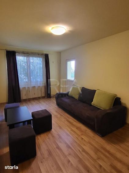 Apartament cu 4 camere semidecomandat, mobilat în Militari