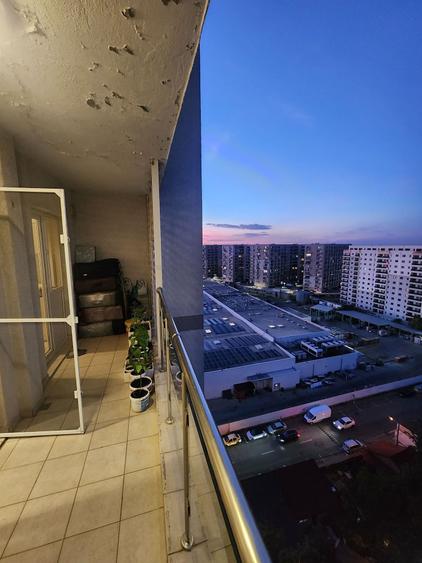 Apartament cu 2 camere decomandat în Titan
