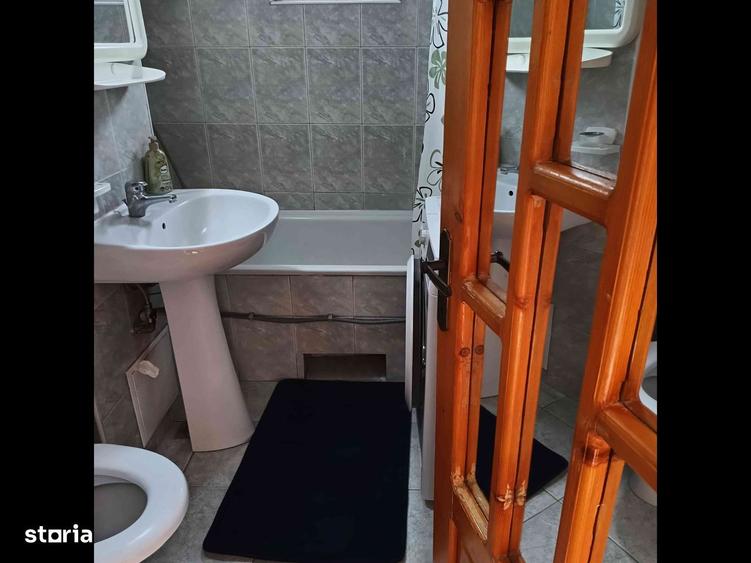 Apartament cu 2 camere decomandat în Girocului