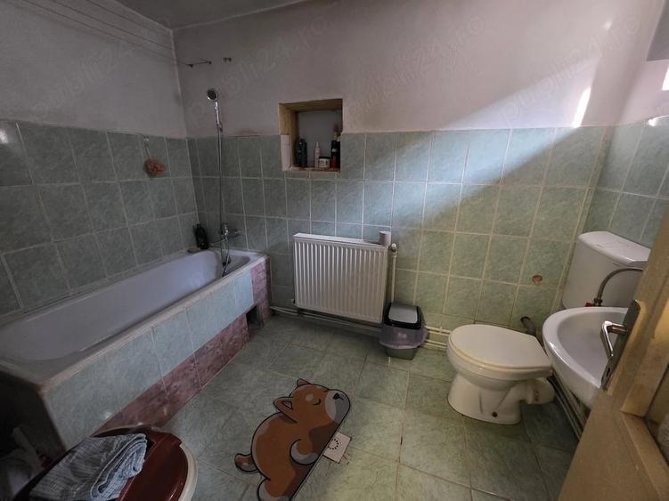 Casă cu 3 camere cu Teren 239 Mp în Apollo