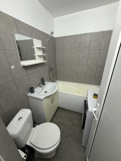 Garsonieră decomandată în Exterior Vest