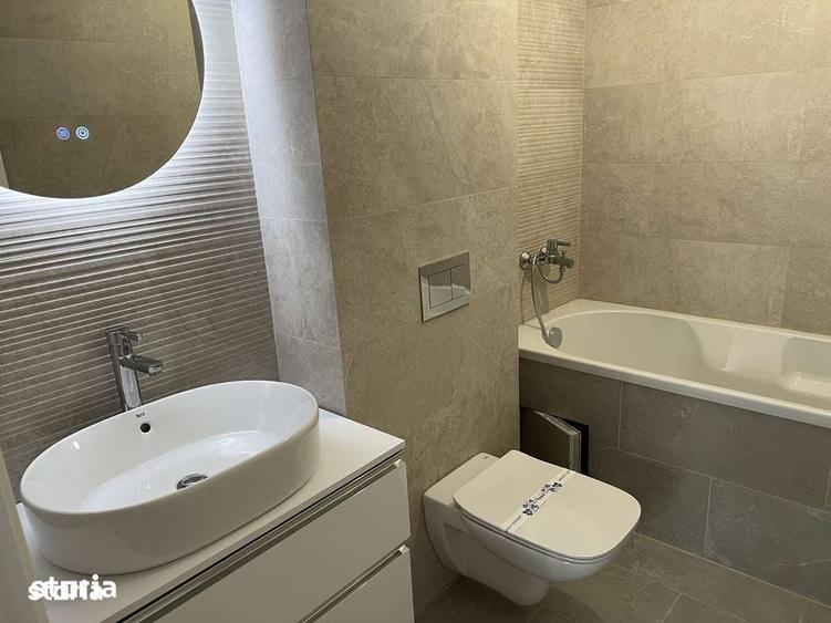 Apartament cu 4 camere în Armeneasca