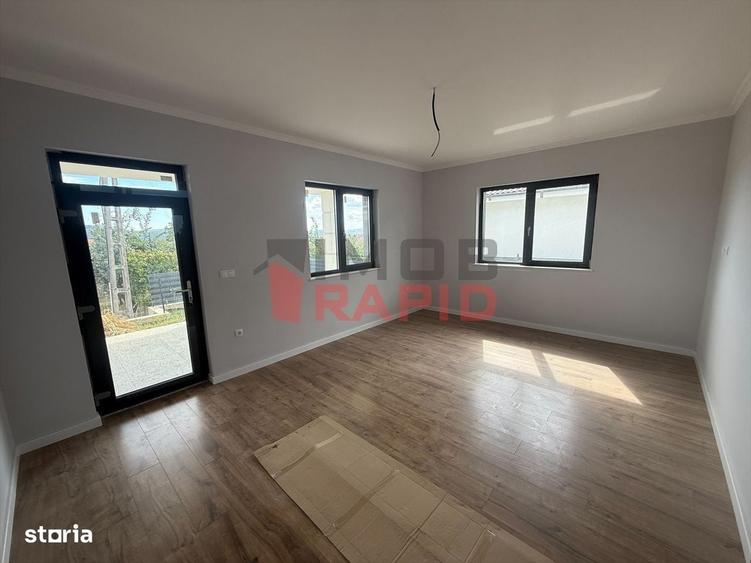 Casă cu 4 camere cu Teren 470 Mp în Central