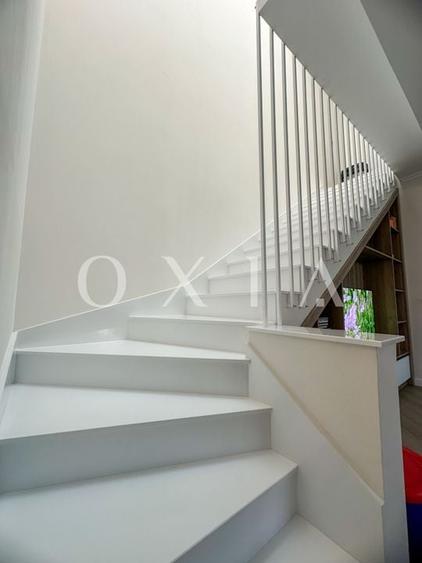 Duplex cu 4 camere cu Canalizare în Giroc