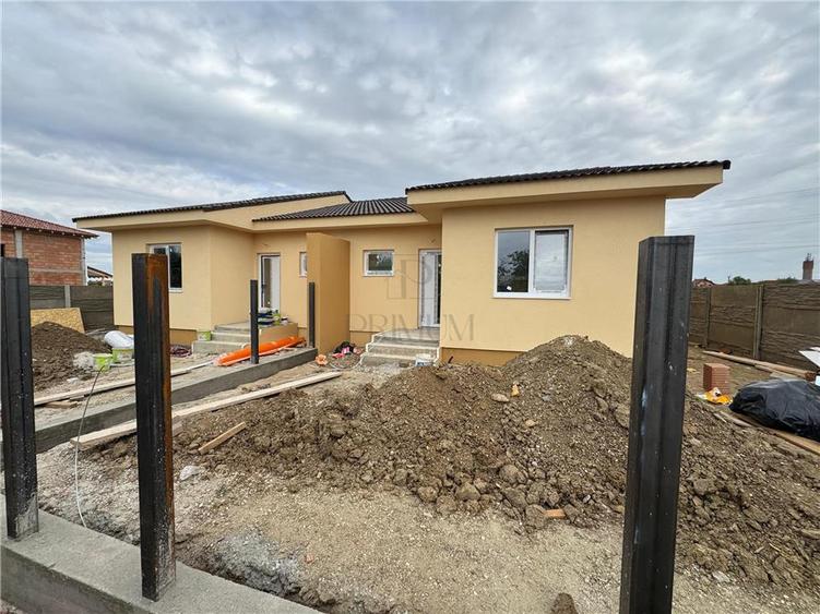 Duplex cu 3 camere cu Teren 320 Mp în Moșnița Nouă