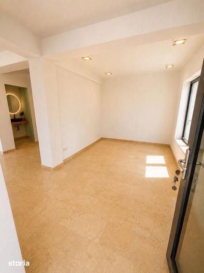 Casă cu 4 camere cu Teren 372 Mp în Agigea