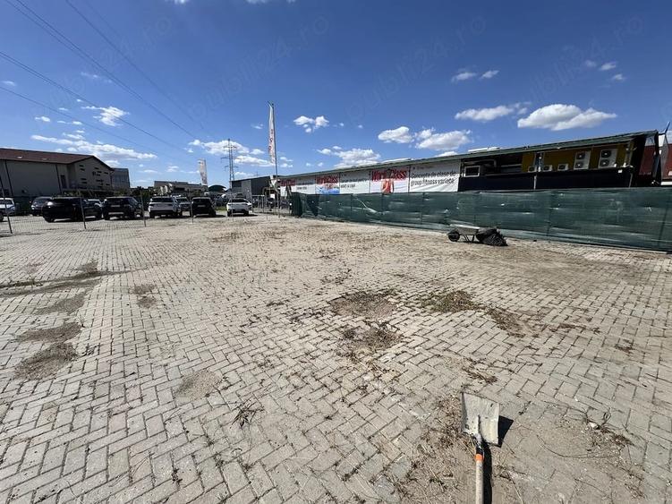 Spațiu comercial, de 500 mp, în Dumbrăvița