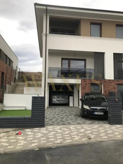 Duplex cu 4 camere cu Canalizare în Iris